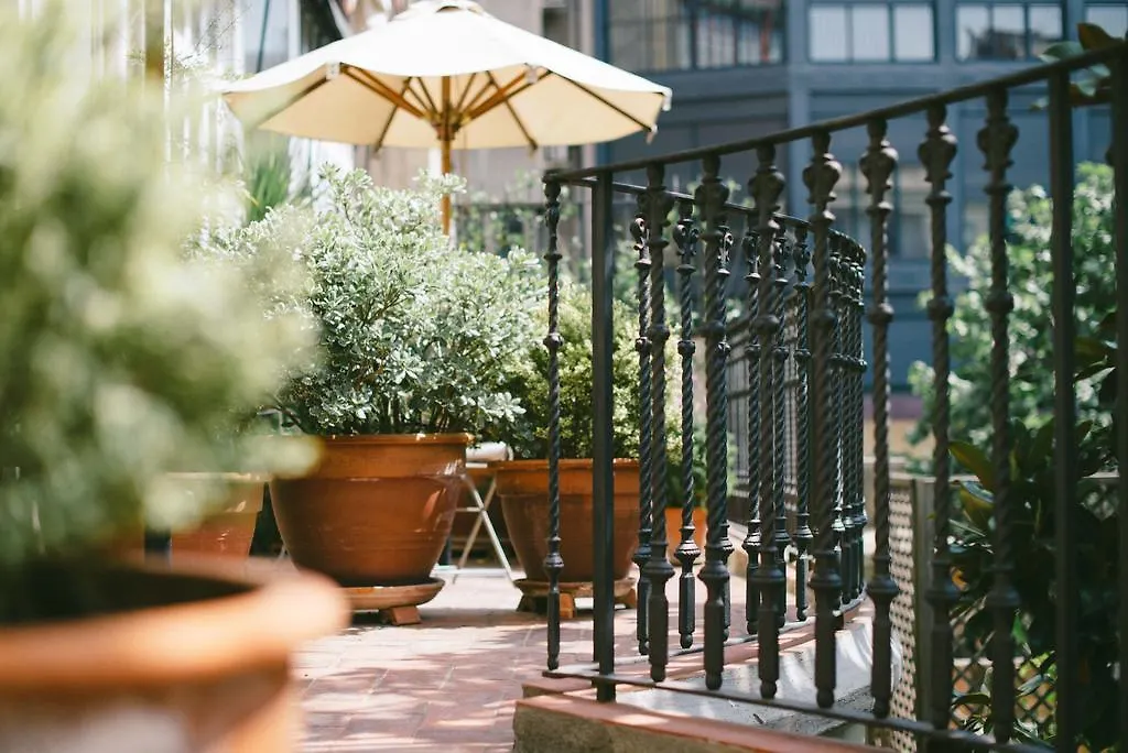 Circa 1905 Bed & Breakfast Barcelona