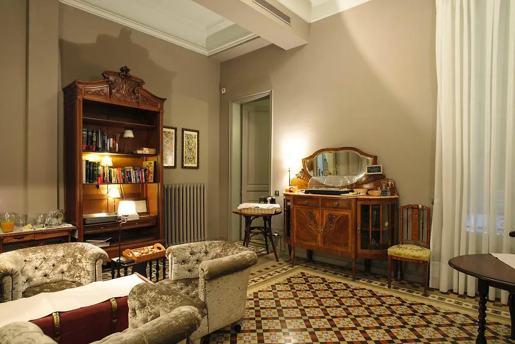 Circa 1905 Bed & Breakfast Barcelona