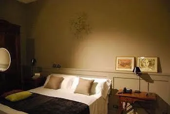 Circa 1905 Bed & Breakfast Barcelona