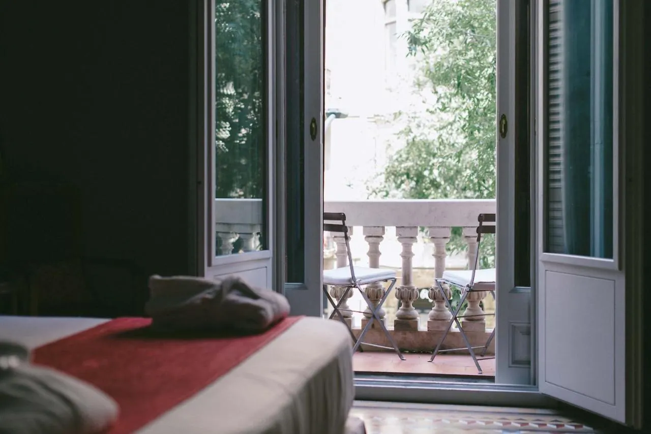 ***  Circa 1905 Bed & Breakfast Barcelona Spain